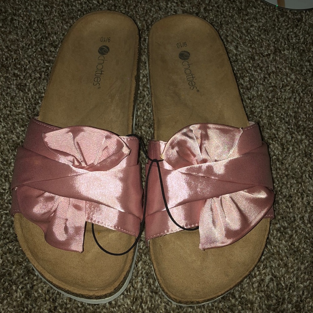 New Sandals - Picture 2 of 7